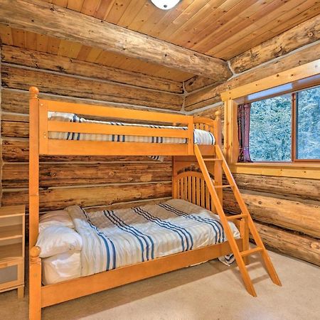 Riverfront Gold Bar Log Cabin Near Stevens Pass! Екстериор снимка