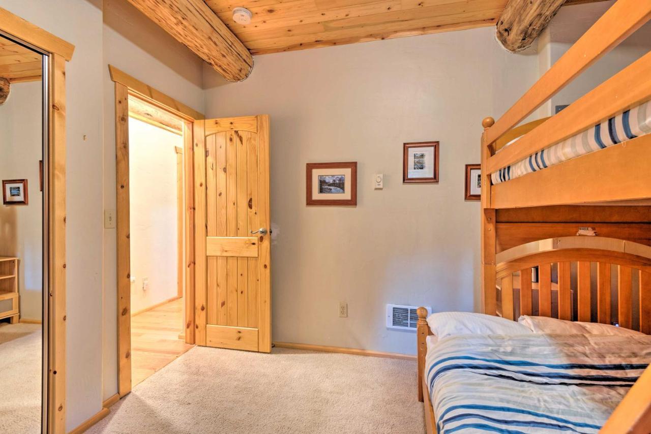 Riverfront Gold Bar Log Cabin Near Stevens Pass! Екстериор снимка