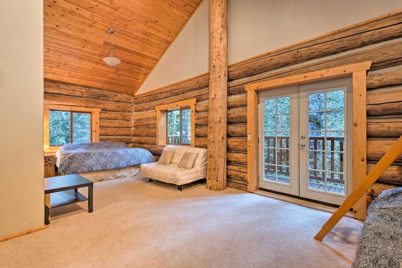 Riverfront Gold Bar Log Cabin Near Stevens Pass! Екстериор снимка