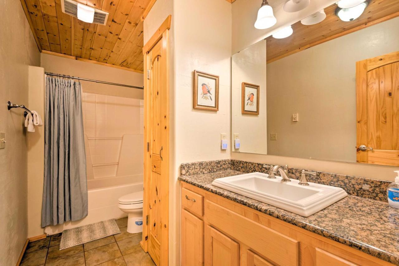 Riverfront Gold Bar Log Cabin Near Stevens Pass! Екстериор снимка